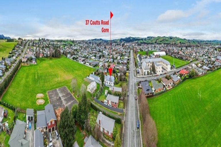 Photo of property in 37 Coutts Road, Gore, 9710