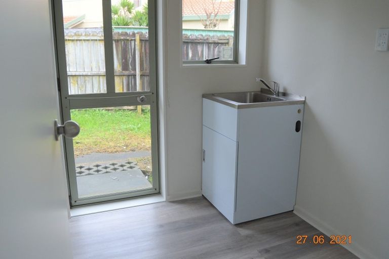 Photo of property in 2/72 Stonex Road, Papatoetoe, Auckland, 2025