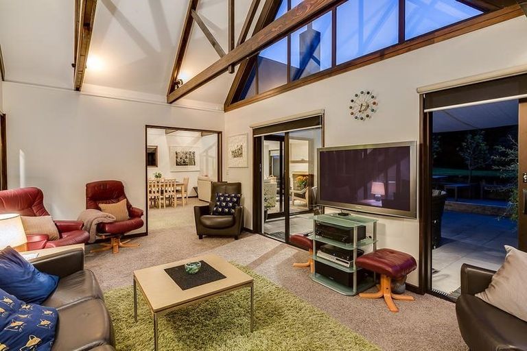 Photo of property in 32 Royal Terrace, Dunedin Central, Dunedin, 9016