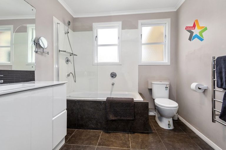 Photo of property in 16 Cleland Crescent, Naenae, Lower Hutt, 5011