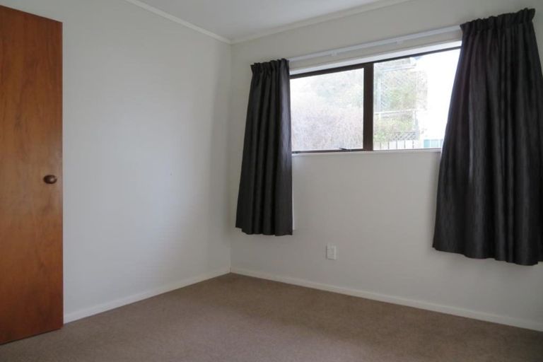 Photo of property in 43 Montgomery Avenue, Karori, Wellington, 6012
