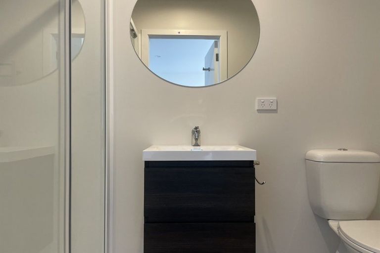 Photo of property in 2/7 Dyer Street, Whitiora, Hamilton, 3200