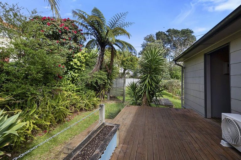 Photo of property in 84 Glenpark Avenue, Frankleigh Park, New Plymouth, 4310