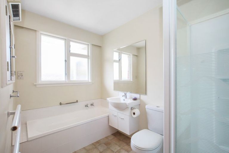 Photo of property in 25 Erin Crescent, Mairehau, Christchurch, 8013