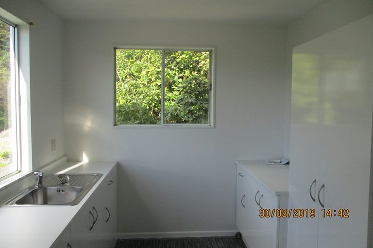 Photo of property in 13 Haven Grove, Naenae, Lower Hutt, 5011