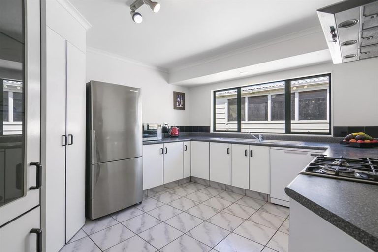Photo of property in 160 Boucher Avenue, Te Puke, 3119