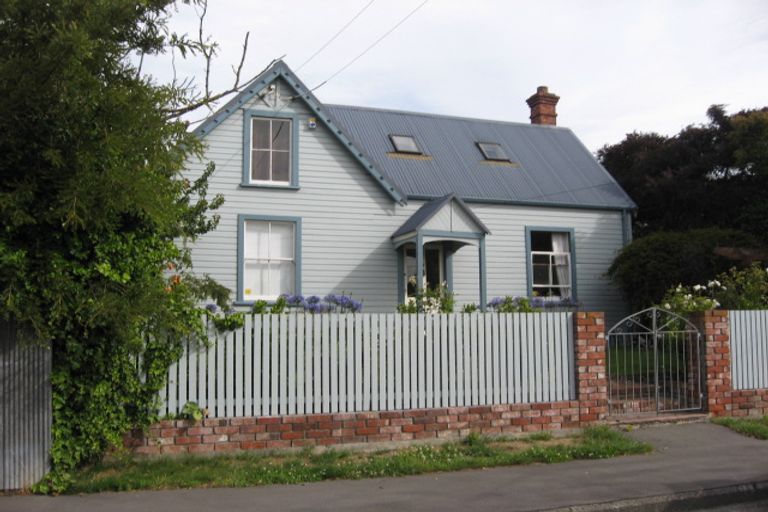 Photo of property in 7 Chatham Street, Addington, Christchurch, 8024
