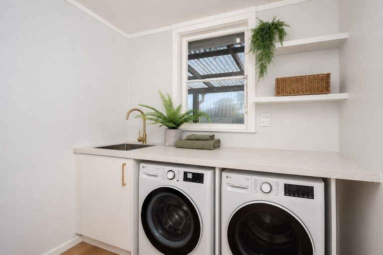 Photo of property in 29 Milton Street, Trentham, Upper Hutt, 5018