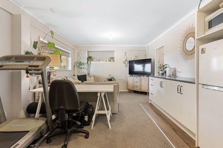 Photo of property in 43 Seymour Place, Bellevue, Tauranga, 3110