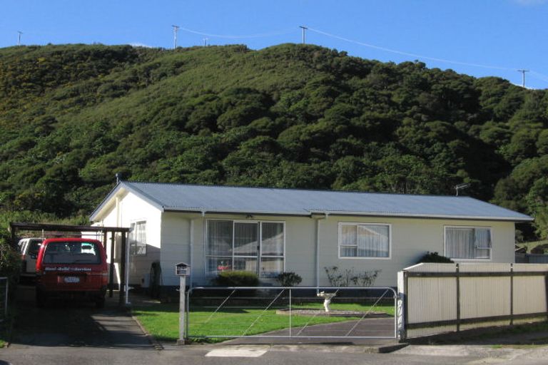 Photo of property in 21 Rakaia Grove, Wainuiomata, Lower Hutt, 5014