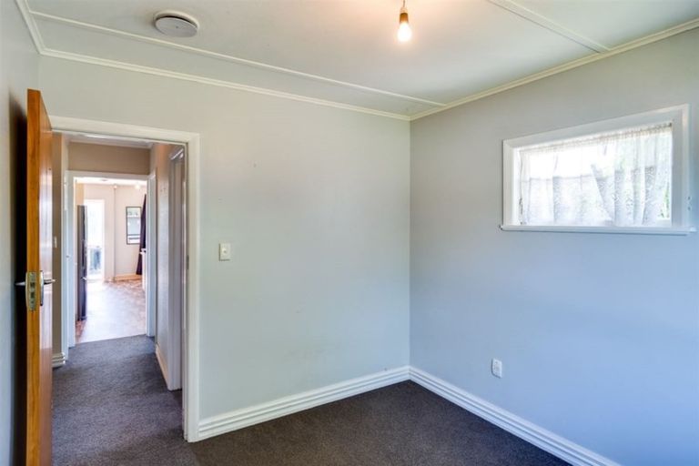 Photo of property in 12 Waterworth Avenue, Onekawa, Napier, 4110