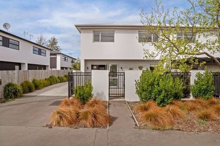 Photo of property in 1/24 Heywood Terrace, Richmond, Christchurch, 8013