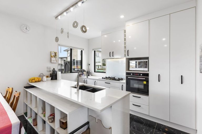 Photo of property in 6/79 Ranfurly Road, Alfriston, Auckland, 2105