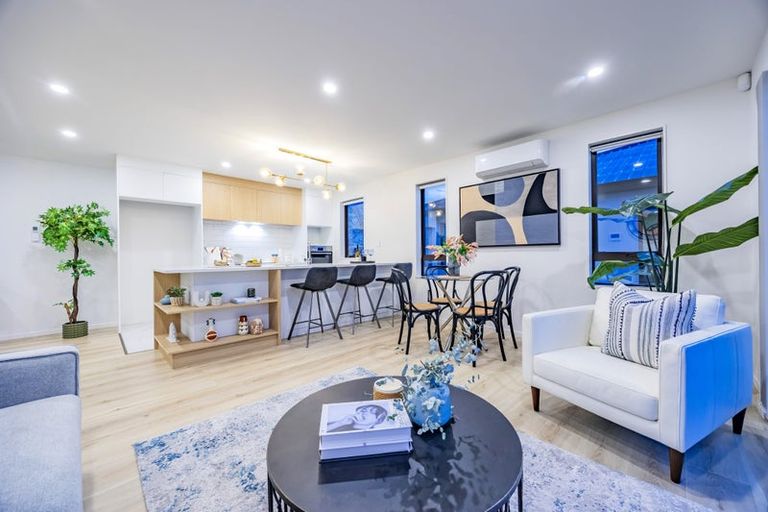 Photo of property in 3c Dawnhaven Drive, Te Atatu Peninsula, Auckland, 0610