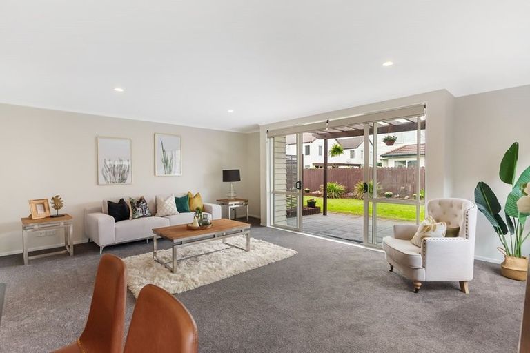 Photo of property in 2 Calumet Way, Takanini, 2112