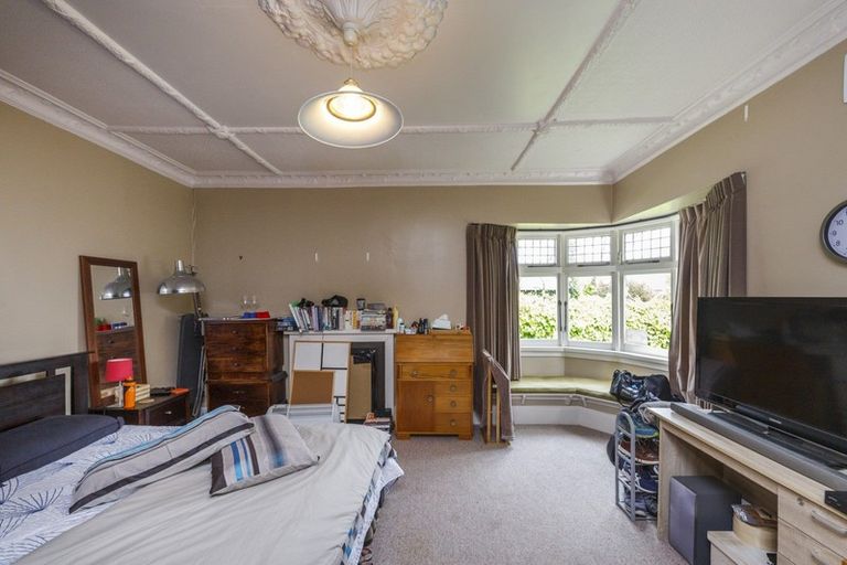 Photo of property in 32 Saint Johns Avenue, Palmerston North, 4414