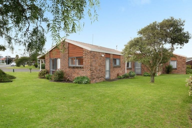 Photo of property in Puriri Village, 15/3 Puriri Street, Mount Maunganui, 3116