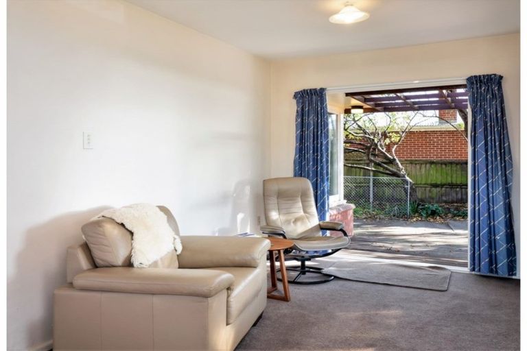 Photo of property in 23 Lochee Road, Upper Riccarton, Christchurch, 8041