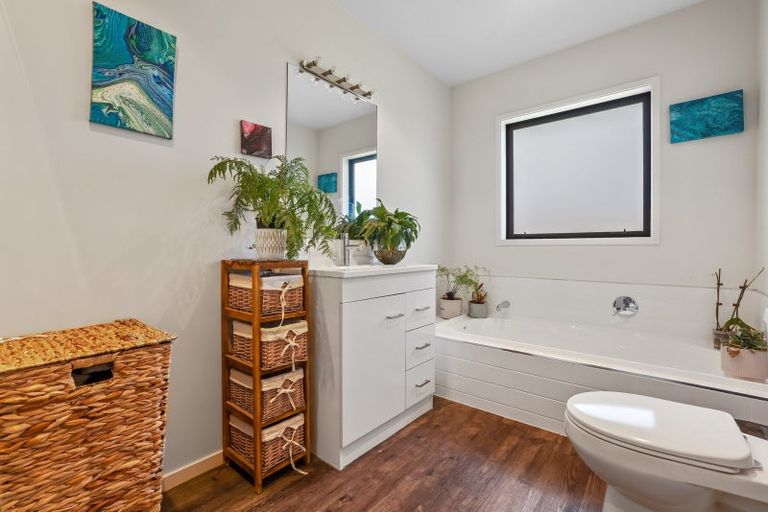 Photo of property in 56 Shadbolt Lane, Rolleston, 7614