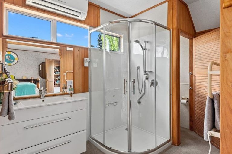 Photo of property in 24 Ngunguru Road, Glenbervie, Whangarei, 0173