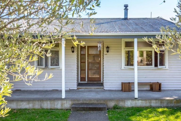 Photo of property in 442 High Street South, Carterton, 5713