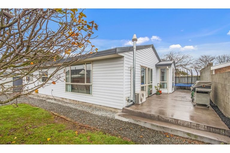 Photo of property in 2/44 Shands Road, Hornby, Christchurch, 8042
