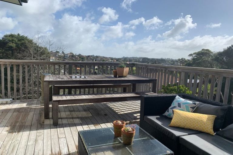 Photo of property in 141 Arran Road, Browns Bay, Auckland, 0630