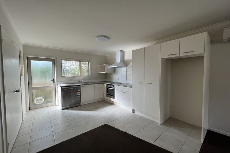 Photo of property in 25/94 Glengarry Road, Glen Eden, Auckland, 0602