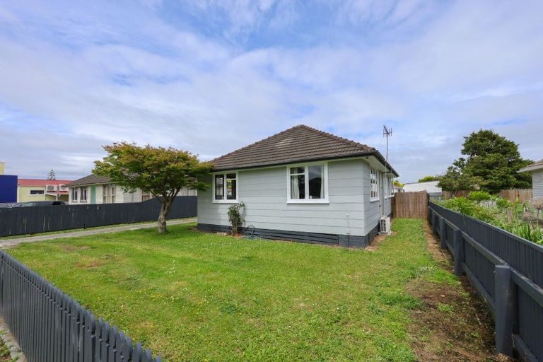 Photo of property in 40 Seddon Street, Takaro, Palmerston North, 4412