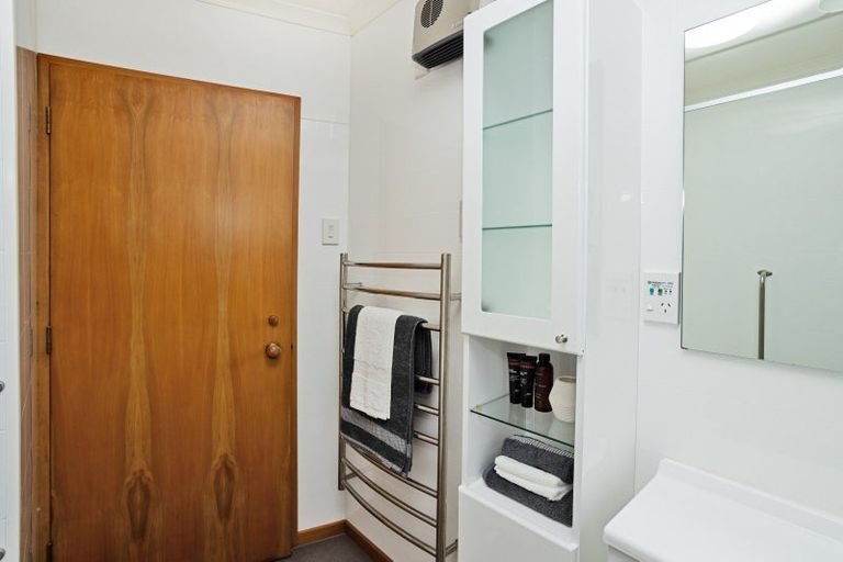 Photo of property in 37 Renfrew Street, Waikiwi, Invercargill, 9810