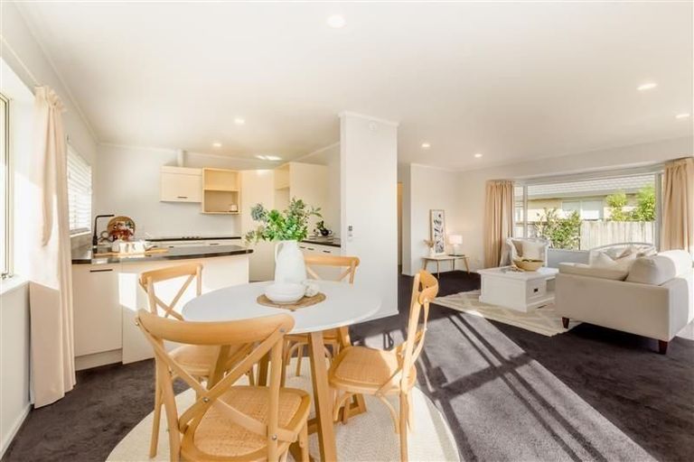 Photo of property in 1b Hemi Street, Waikanae, 5036