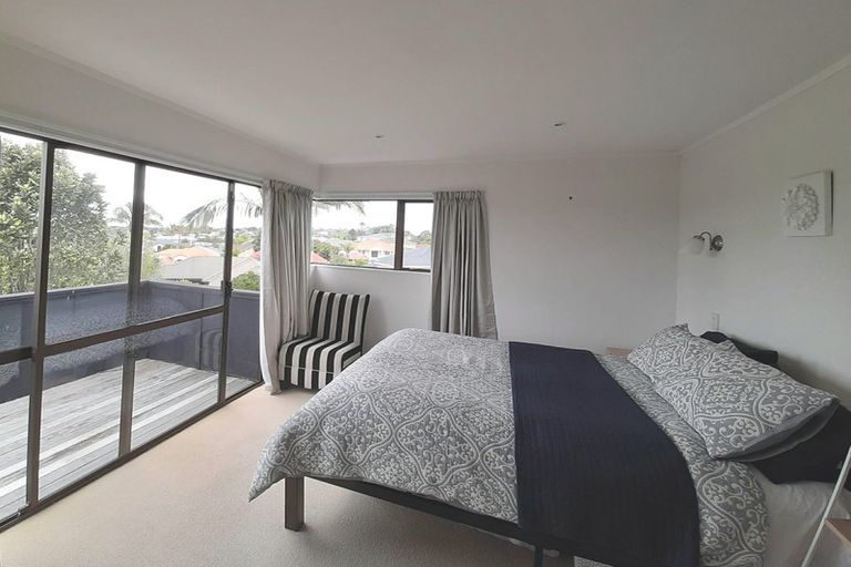 Photo of property in 90b Simmental Crescent, Somerville, Auckland, 2014