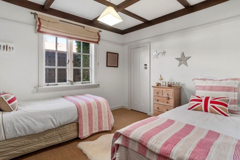 Photo of property in 379a Devonport Road, Tauranga South, Tauranga, 3112