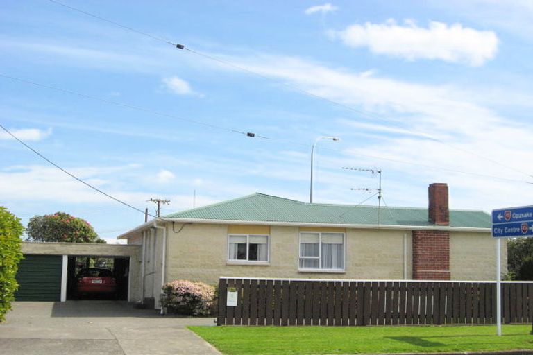 Photo of property in 2 Barrett Road, Spotswood, New Plymouth, 4310