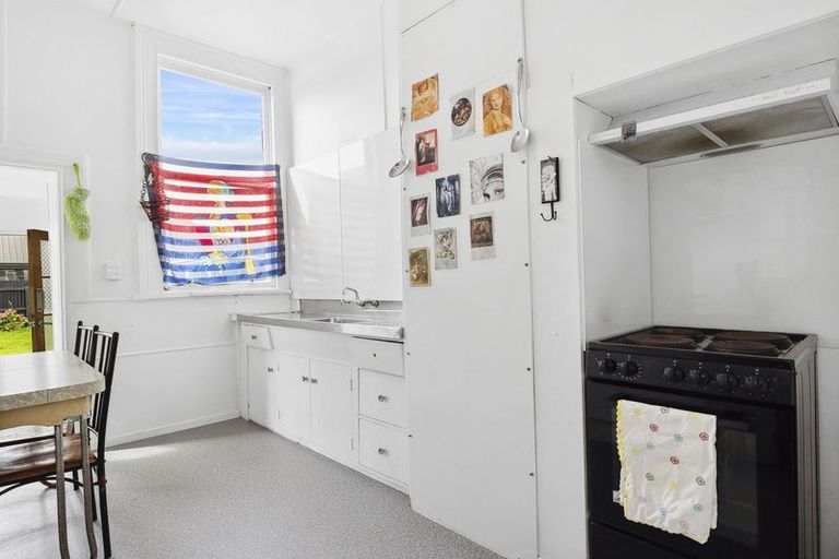 Photo of property in 69 Loyalty Street, Forbury, Dunedin, 9012