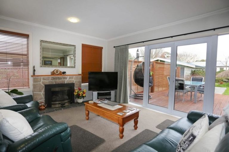 Photo of property in 7 Greers Road, Ilam, Christchurch, 8041