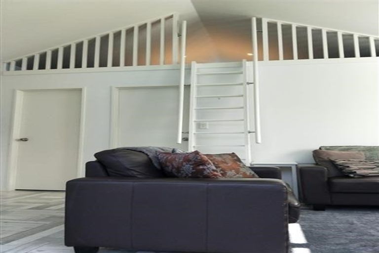 Photo of property in 54e Birkdale Road, Birkdale, Auckland, 0626