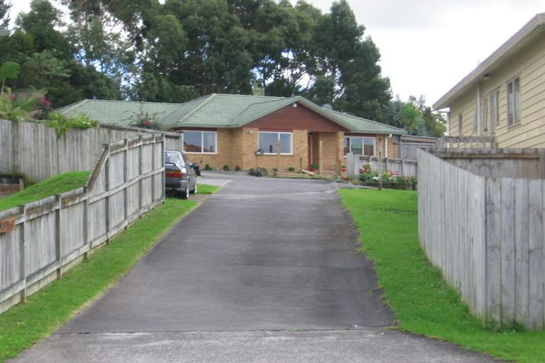 Photo of property in 9 Milan Drive, Glen Eden, Auckland, 0602