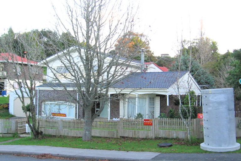 Photo of property in 14 Wisteria Way, Mairangi Bay, Auckland, 0630
