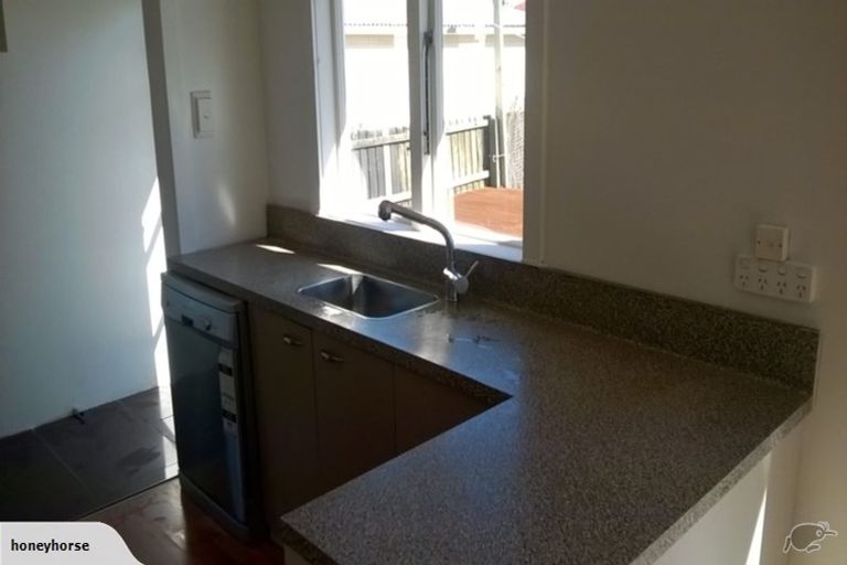 Photo of property in 145 Wainoni Road, Avondale, Christchurch, 8061