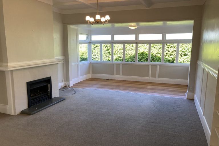 Photo of property in 1/46 Old Lake Road, Narrow Neck, Auckland, 0624