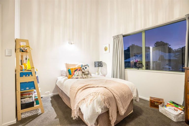 Photo of property in 153d Colwill Road, Massey, Auckland, 0614