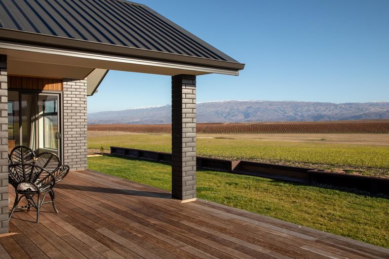 Photo of property in 355 Golden Road, Springvale, Alexandra, 9393