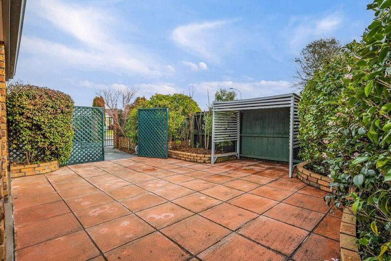 Photo of property in 14 Fieldmoor Place, Parklands, Christchurch, 8083