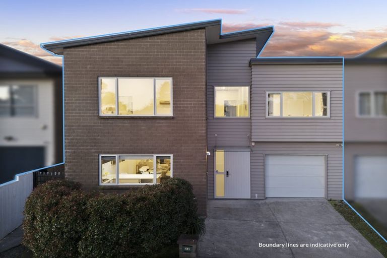 Photo of property in 22 Sunshine Boulevard, Sunnyvale, Auckland, 0612