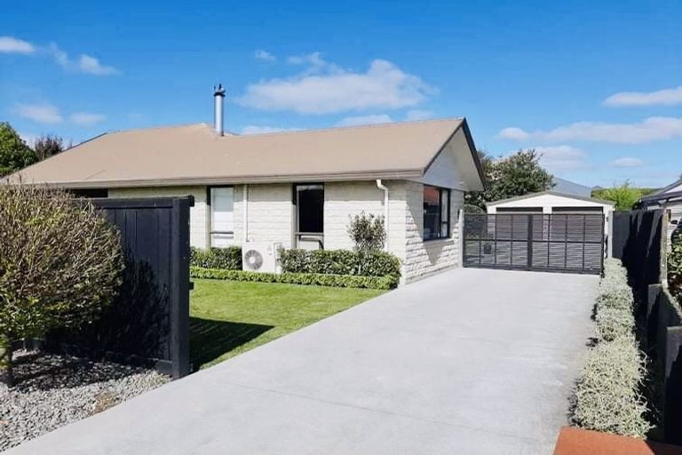 Photo of property in 23 Westfield Avenue, Templeton, Christchurch, 8042