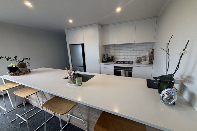 Photo of property in 2/12 Bostonkip Crescent, Fitzroy, Hamilton, 3282