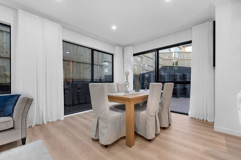 Photo of property in 130 Mcquoids Road, Flat Bush, Auckland, 2019