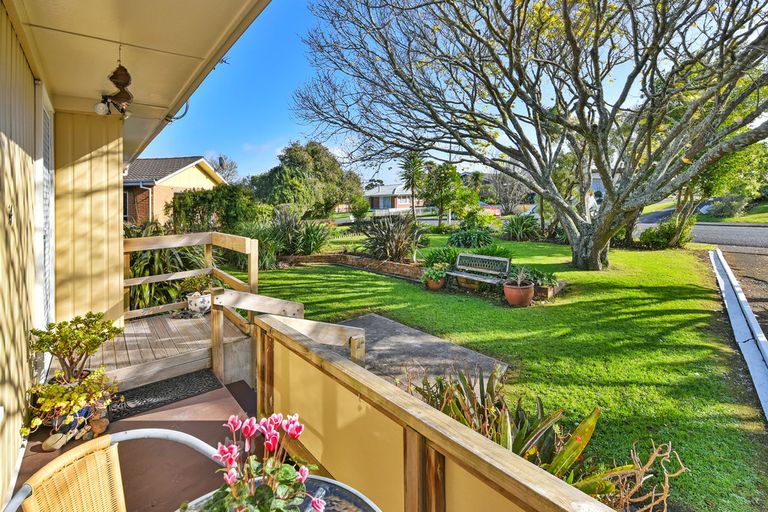 Photo of property in 14 Tatariki Street, Rosehill, Papakura, 2113