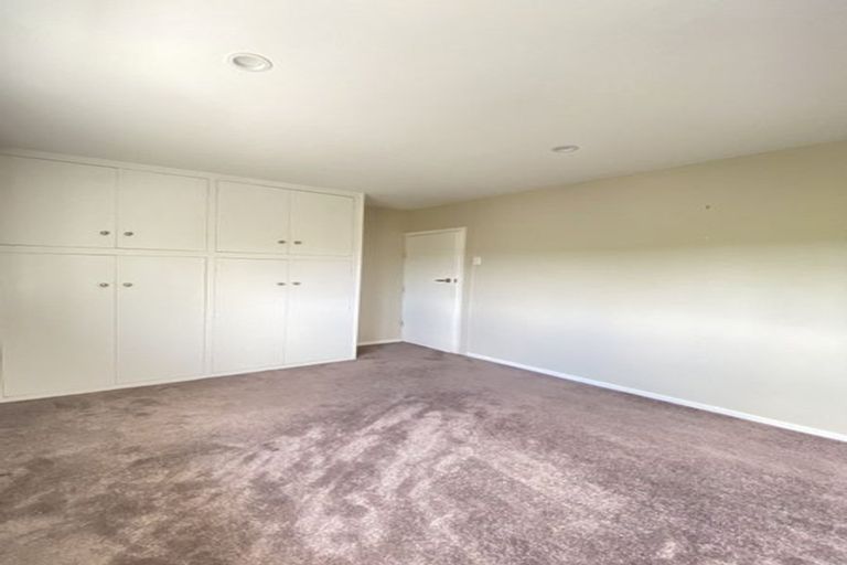 Photo of property in 1/50 Glencoe Road, Browns Bay, Auckland, 0630